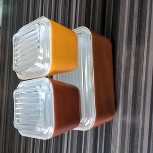Vintage Pyrex refrigerator set